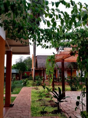 Eingang zum ZenGarden Paraguay